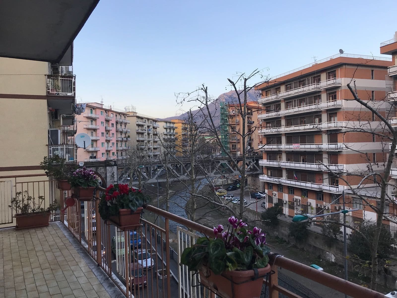 Bed and Breakfast Casa Family & Friends Salerno Esterno foto