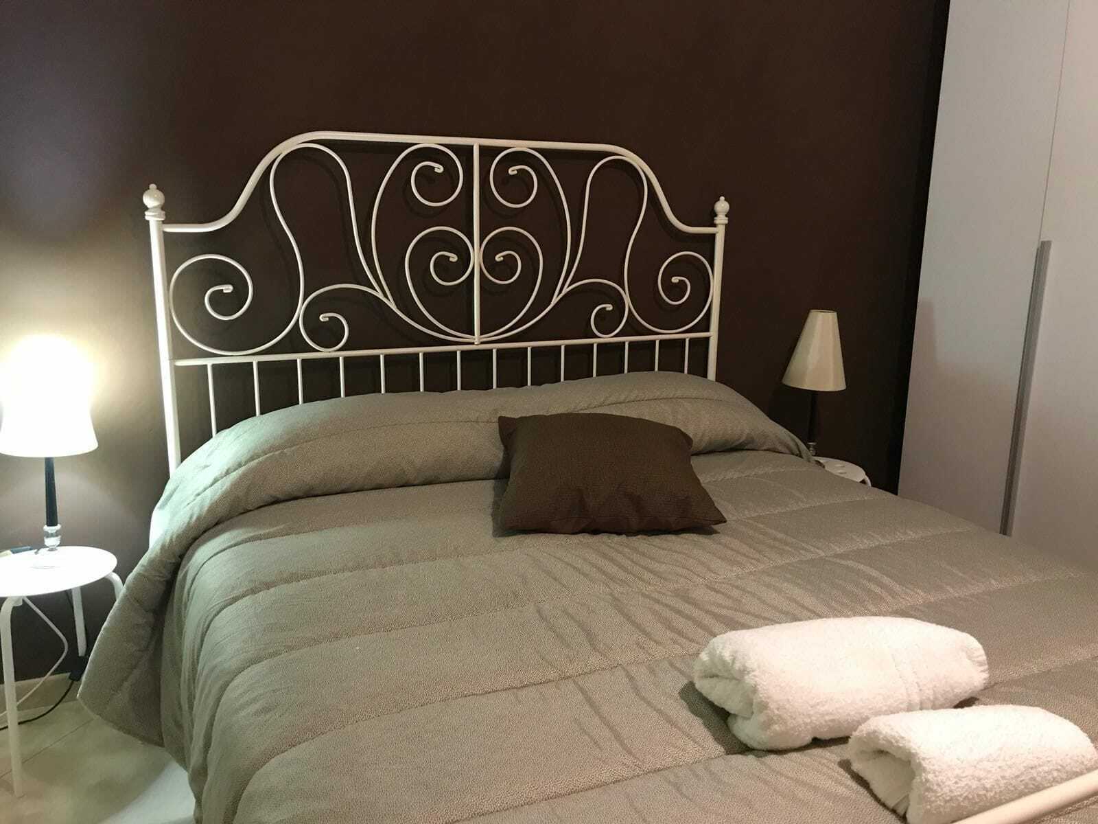 Bed and Breakfast Casa Family & Friends Salerno Esterno foto