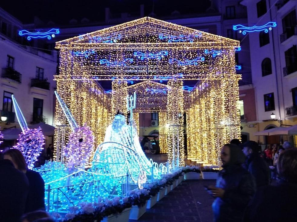 Bed and Breakfast Casa Family & Friends Salerno Esterno foto